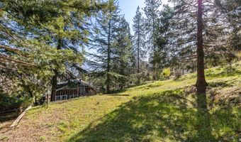 319 West St, Ashland, OR 97520