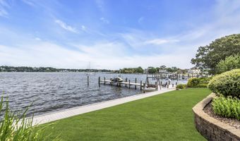 99 Holly Ln, Bayville, NJ 08721
