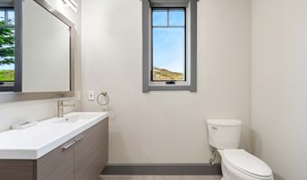 2485 BEACH LOOP Dr, Bandon, OR 97411