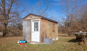 509 Old Cane Bluff Rd, Alton, MO 65606