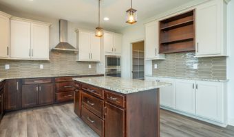 1813 Strauss Ave, Adel, IA 50003