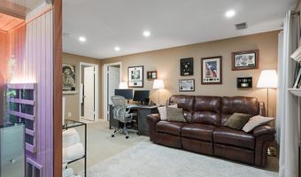 7460 CROSS GATE Ln, Alexandria, VA 22315