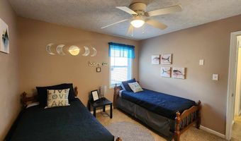 87 Lakeside Dr, Albany, KY 42602