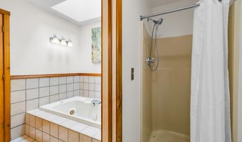 31 Wildwood Dr, Columbia, CT 06237