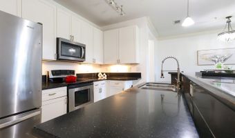 400 17th St NW #2427, Atlanta, GA 30318