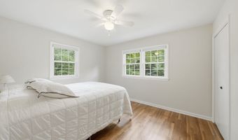 5004 LINETTE Ln, Annandale, VA 22003