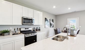 8080 Wesleyan Dr, Avon, IN 46123