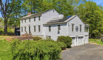 17 Wolfpits Rd, Bethel, CT 06801
