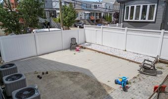 701 Avenue 3, Bayonne, NJ 07002