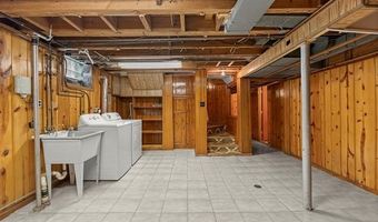 14918 Angelique Ave, Allen Park, MI 48101