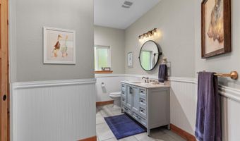 32055 N Konikson Ln, Athol, ID 83801