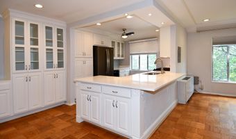 5301 WESTBARD Cir 419, Bethesda, MD 20816