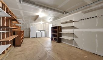 176 19TH St, Springfield, OR 97477