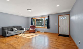 1201 S LEE St, Appleton, WI 54915