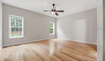 104 Lightwater Ct, Aberdeen, NC 28315