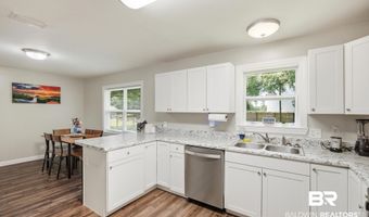 901 W 7th St, Bay Minette, AL 36507