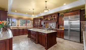 32 BENMORE Ter, Bayonne, NJ 07002