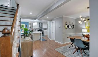 813 Lakeshore Dr, Berkeley Lake, GA 30096