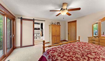 4815 120th St W, Apple Valley, MN 55124