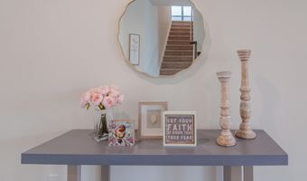 2888 Dillon Dr, Ann Arbor, MI 48105