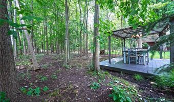 1469 Hopkins Rd, Amherst, NY 14221