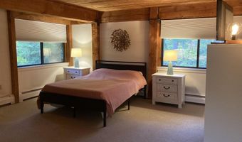 125 Redrock Dr 201, Burlington, VT 05401