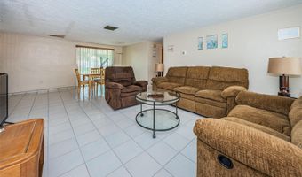 3423 EISENHOWER Dr, Holiday, FL 34691