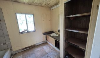 5419 Shady Ln, Anderson, CA 96007