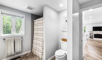 93 Burdickville Rd, Charlestown, RI 02813