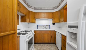 1002 Carroll Ave, Ames, IA 50010