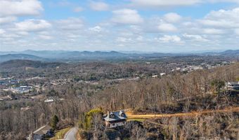 25 Crestwood Dr, Arden, NC 28704