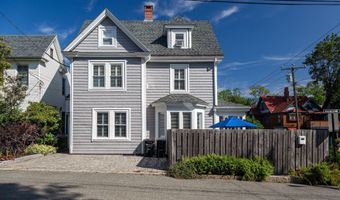 11 Roberts Ave, Bar Harbor, ME 04609