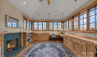 47 Cedar Hill Dr, Asheville, NC 28803
