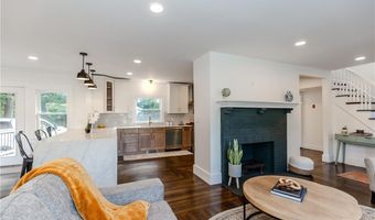 126 Columbia Ave, Cranston, RI 02905