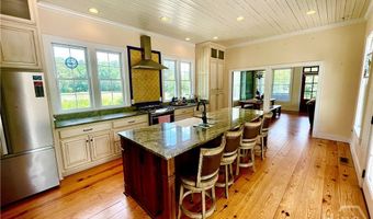 156 Lake Oglethorpe Dr, Arnoldsville, GA 30619