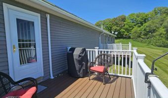 93 Streamside Ln, Bangor, ME 04401