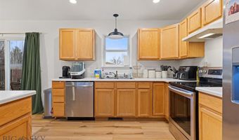 914 Paisley Dr, Belgrade, MT 59714