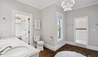75 W Broadway, Bangor, ME 04401