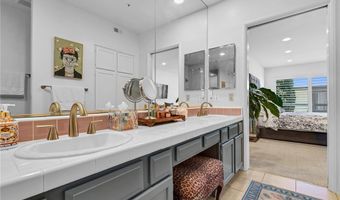 5224 Zelzah Ave 208, Encino, CA 91316