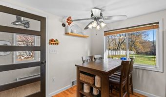 26 Algerine St, Berkley, MA 02779