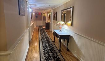 38 Freebody St 208, Newport, RI 02840