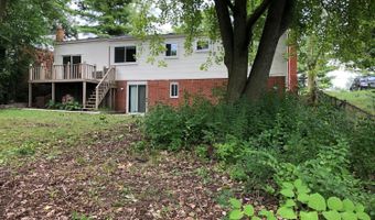 2339 Pontiac Trl, Ann Arbor, MI 48105