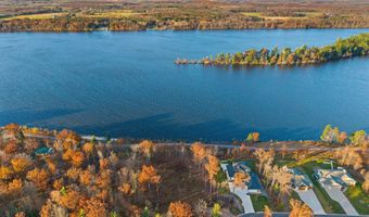 3053 WATERVIEW Dr, Wisconsin Rapids, WI 54494