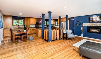 1429 Skiles Ln, Arden Hills, MN 55112