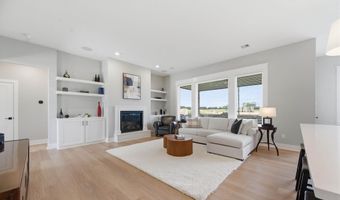 5926 E Forbes Ct, Bel Aire, KS 67220
