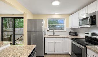 405 Village Dr, Bourne, MA 02532
