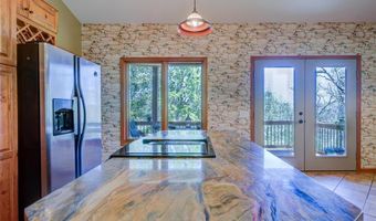 208 Augusta Village Pl, Augusta, MO 63332