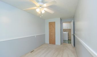 83 Rohr St, Arnolds Park, IA 51331