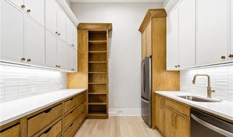 205 Shady Grove Ln, Alpharetta, GA 30009