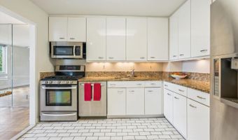 11801 ROCKVILLE Pike #712, North Bethesda, MD 20852